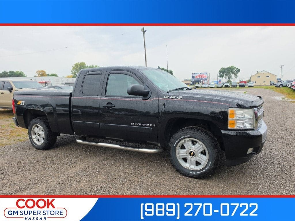 2008 Chevrolet Silverado 1500 LT w/1LT — photo 1 of 8