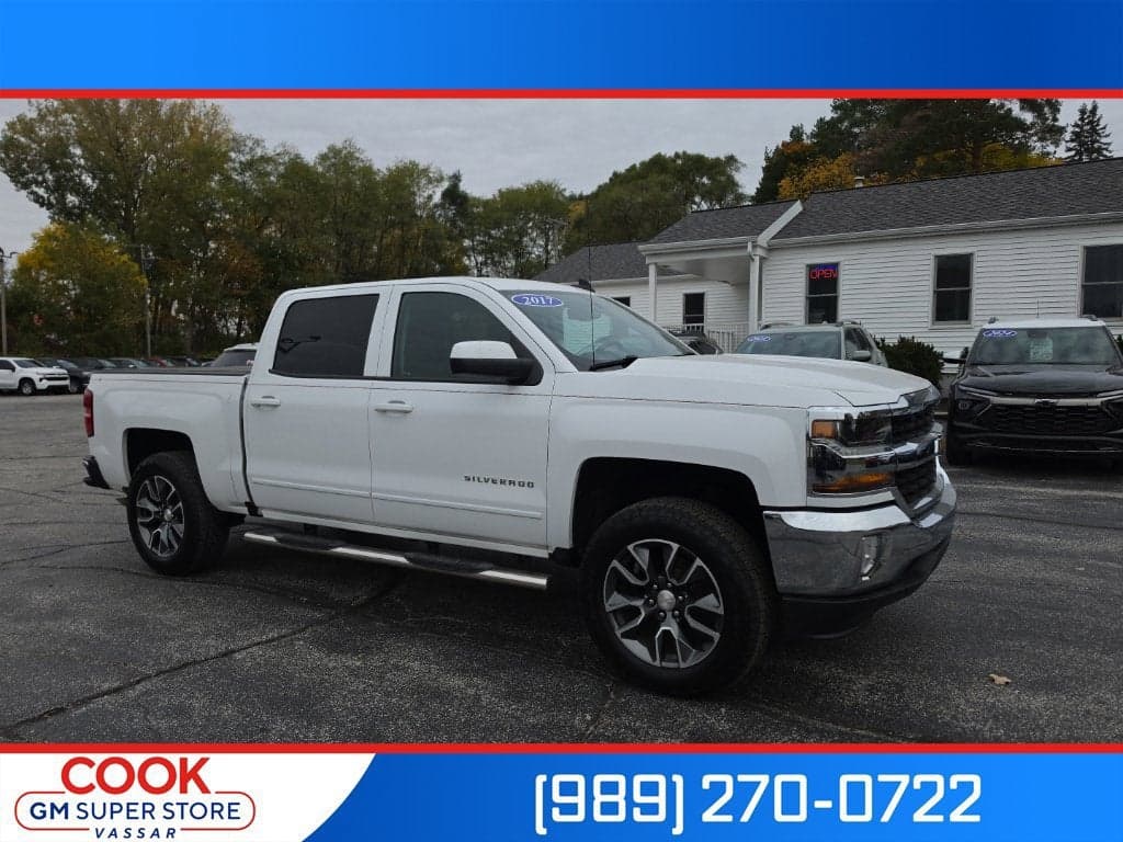 2017 Chevrolet Silverado 1500 LT — photo 1 of 5