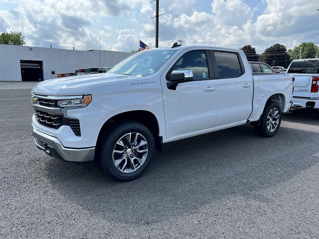 2026 Chevrolet Silverado 1500 LT (2FL) — photo 1 of 21