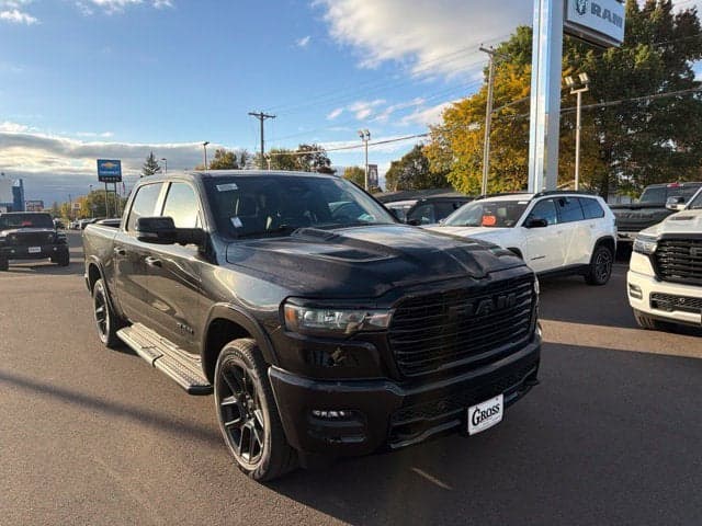 2027 RAM 1500 Laramie — photo 1 of 5