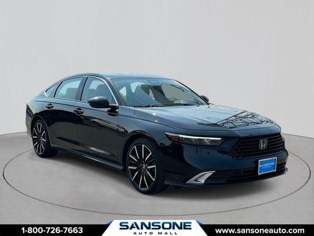 2023 Honda Accord Hybrid Touring — photo 1 of 34