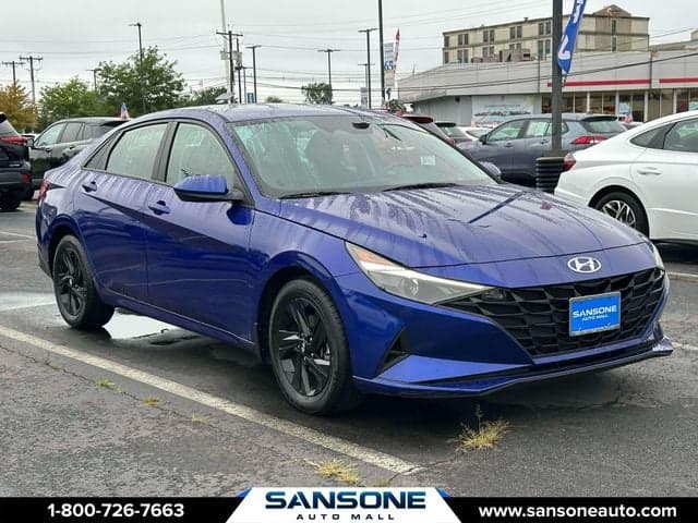 2023 Hyundai Elantra SEL — photo 1 of 29