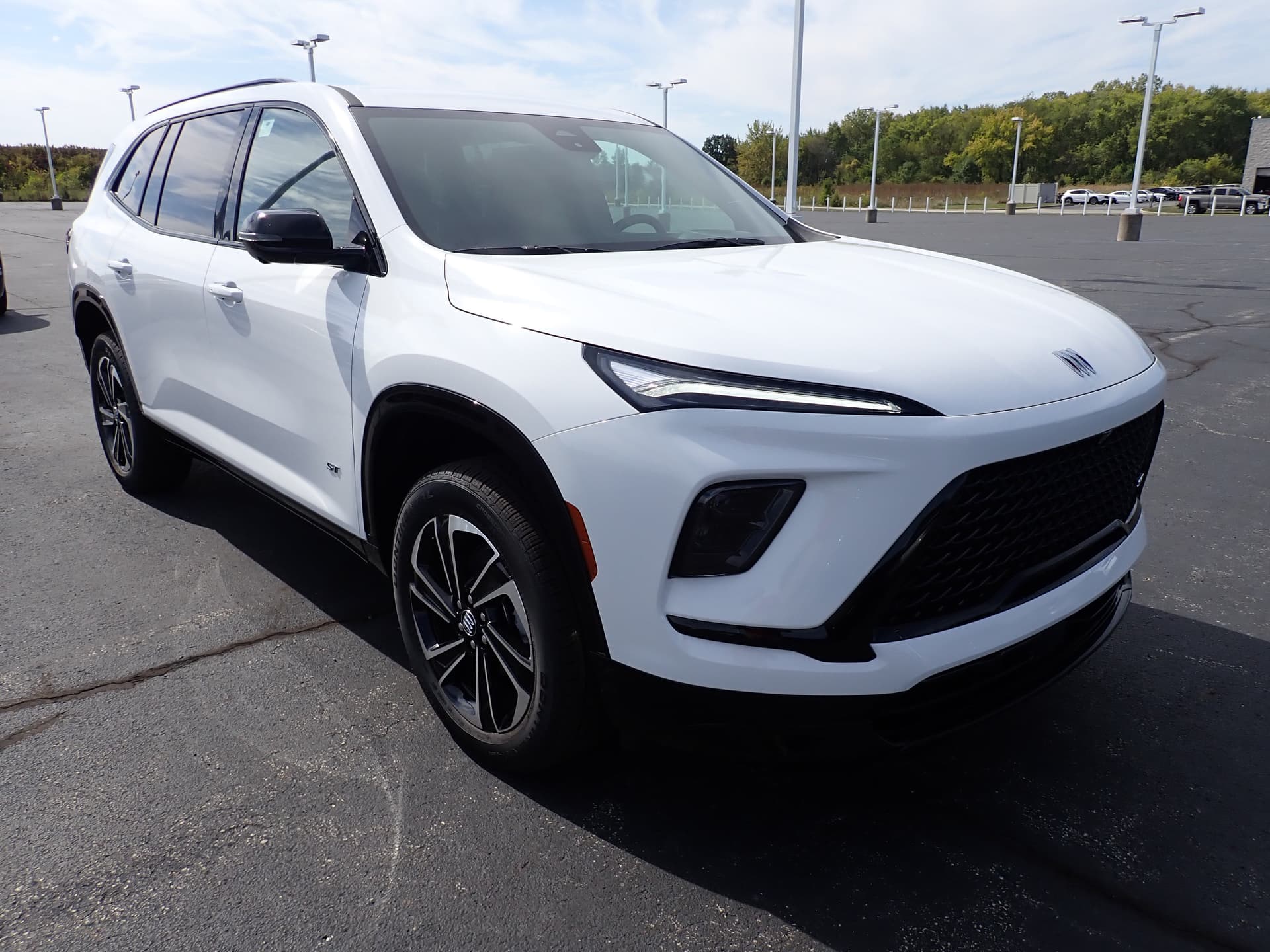 2026 Buick Enclave Sport Touring — photo 1 of 28