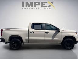 Extra Photo
