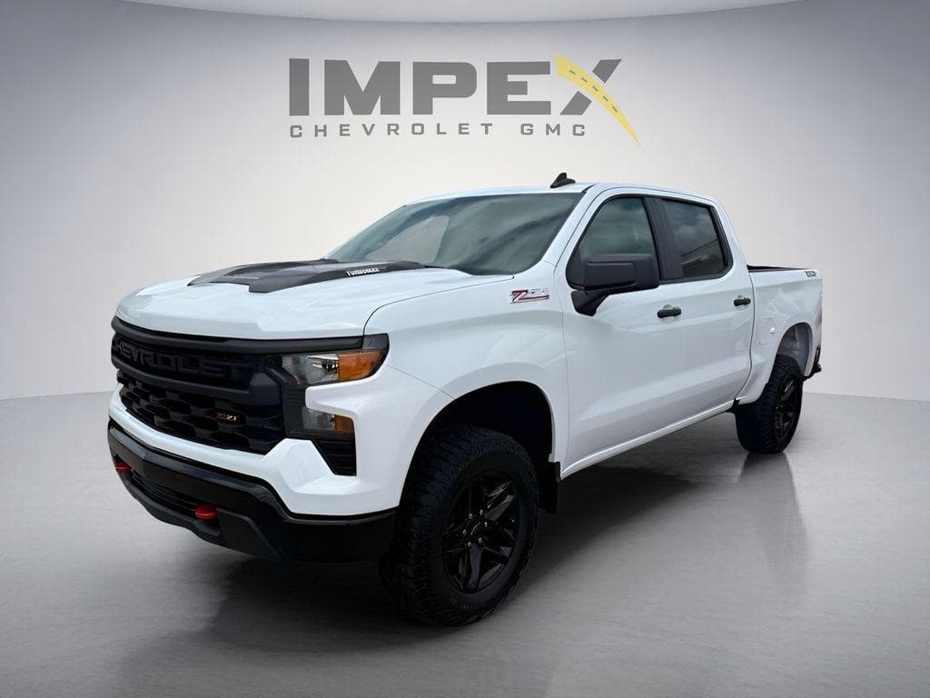 2026 Chevrolet Silverado 1500 4WD Crew Cab Short Bed Custom Trail Boss — photo 1 of 36