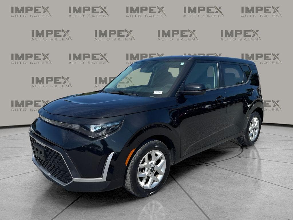 2024 Kia Soul LX — photo 1 of 29
