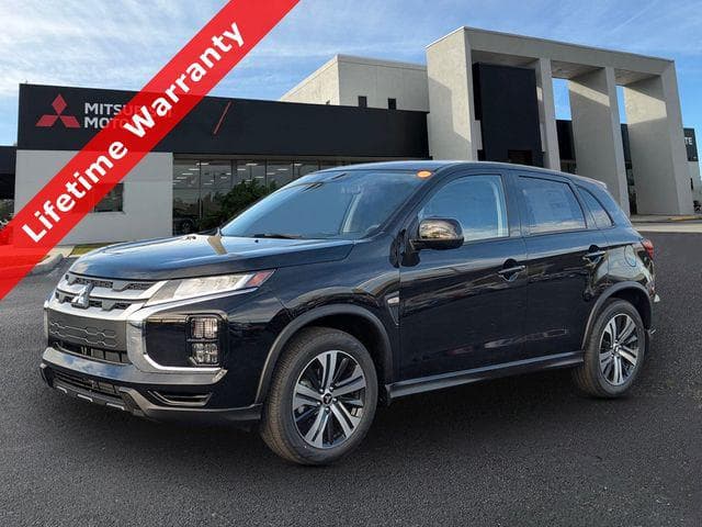 2026 Mitsubishi Outlander 2.0 ES — photo 1 of 32