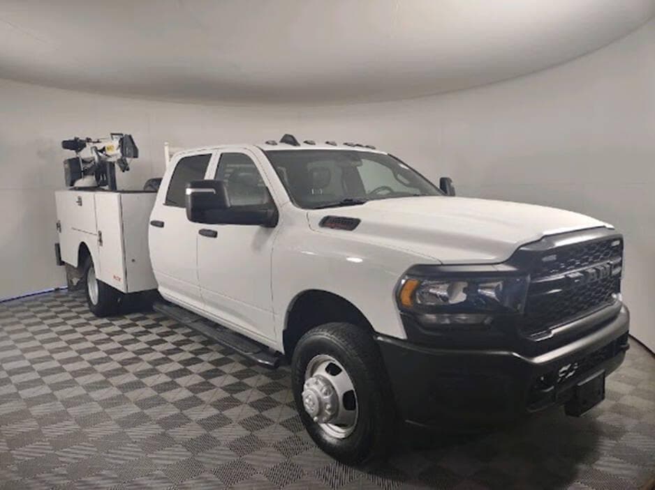 2024 RAM 3500 Tradesman/SLT/Laramie/Limited — photo 1 of 23
