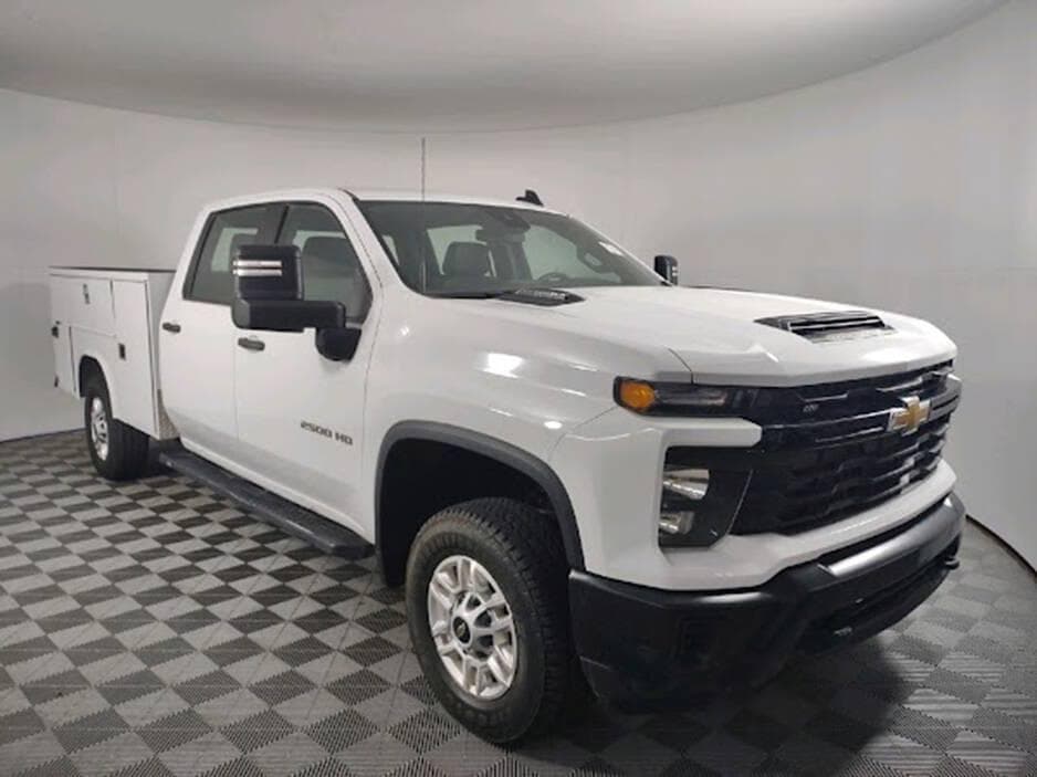 2024 Chevrolet Silverado 2500 4WD Crew Cab Long Bed Work Truck — photo 1 of 21