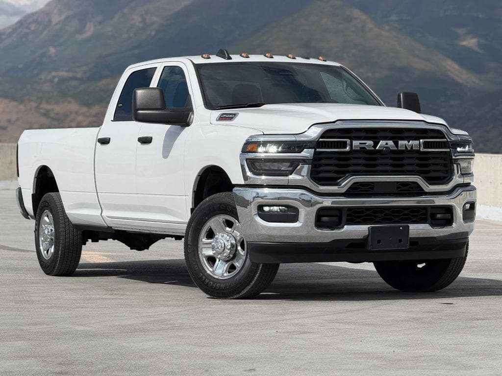 2025 RAM 2500 Tradesman Crew Cab 4x4 8 Box — photo 1 of 27