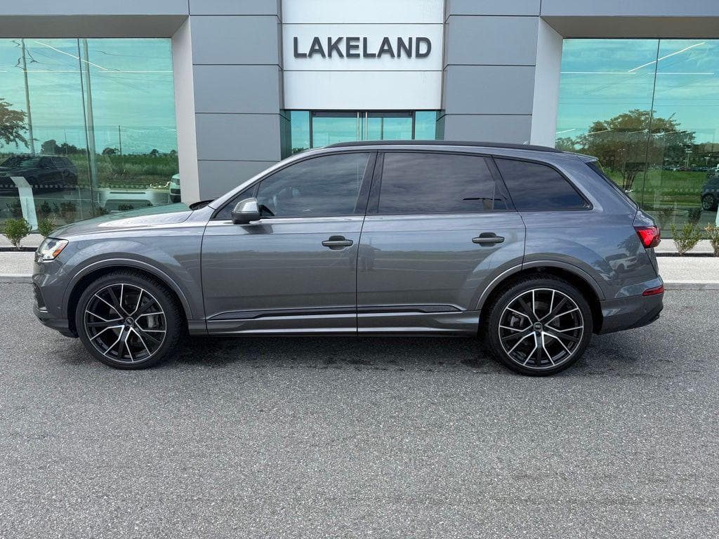 2022 Audi Q7 Prestige 55 TFSI quattro Tiptronic — photo 1 of 10