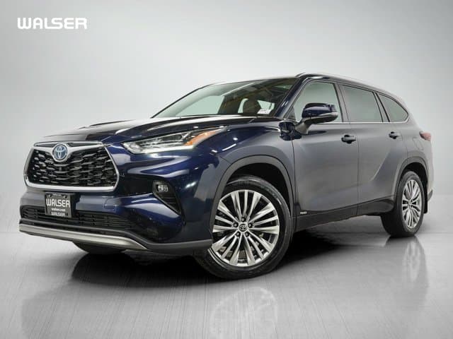 2024 Toyota Highlander Hybrid Platinum — photo 1 of 31