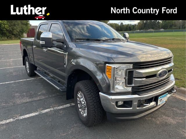 2017 Ford Super Duty F-350 SRW XLT — photo 1 of 16