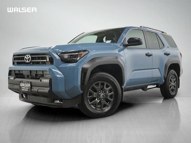 2025 Toyota 4Runner SR5 — photo 1 of 28