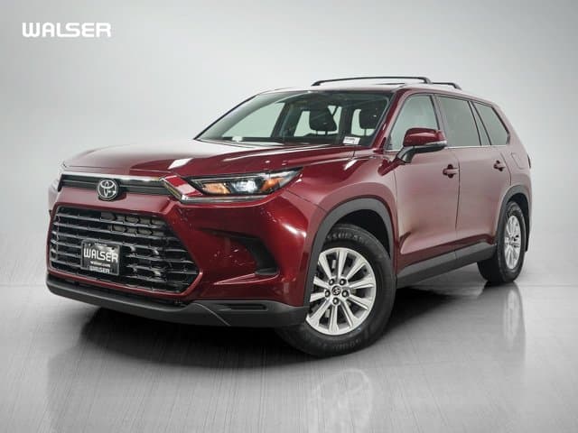 2024 Toyota Grand Highlander XLE — photo 1 of 32