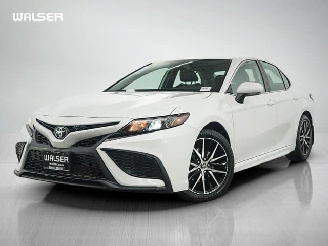 2022 Toyota Camry SE — photo 1 of 28