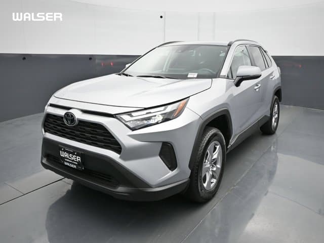 2025 Toyota RAV4 XLE — photo 1 of 45
