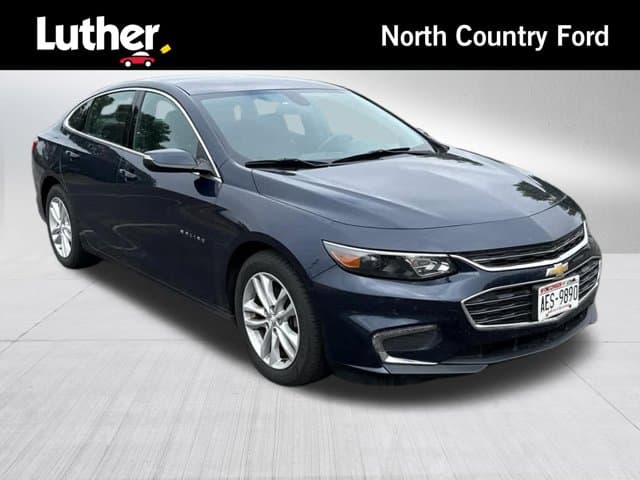 2017 Chevrolet Malibu LT — photo 1 of 12