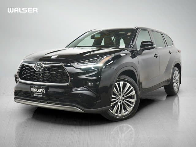 2024 Toyota Highlander Platinum — photo 1 of 31