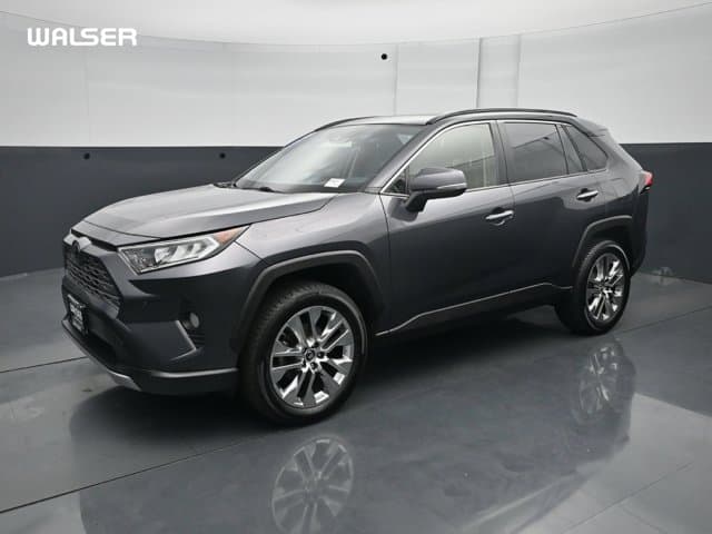 2019 Toyota RAV4 Limited — photo 1 of 40