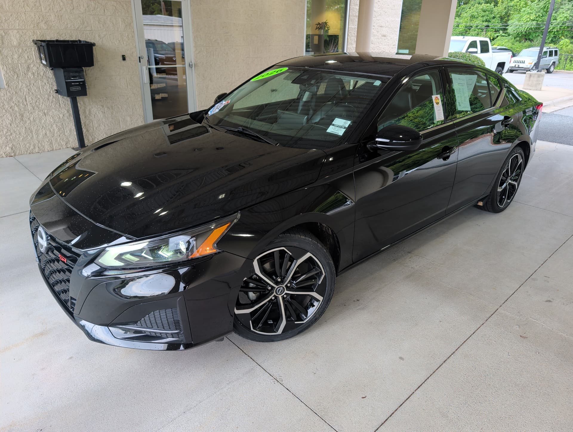 2026 Nissan ALTIMA SR — photo 1 of 32