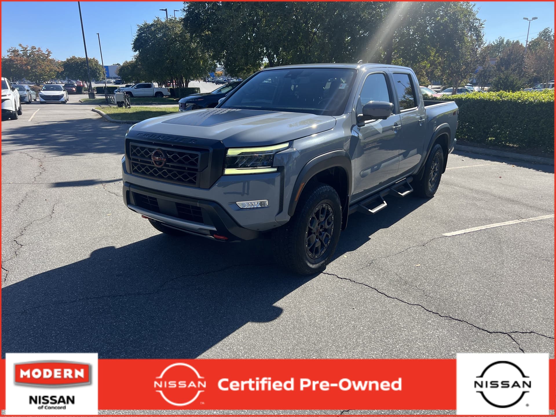 2023 Nissan Frontier PRO-4X — photo 1 of 29