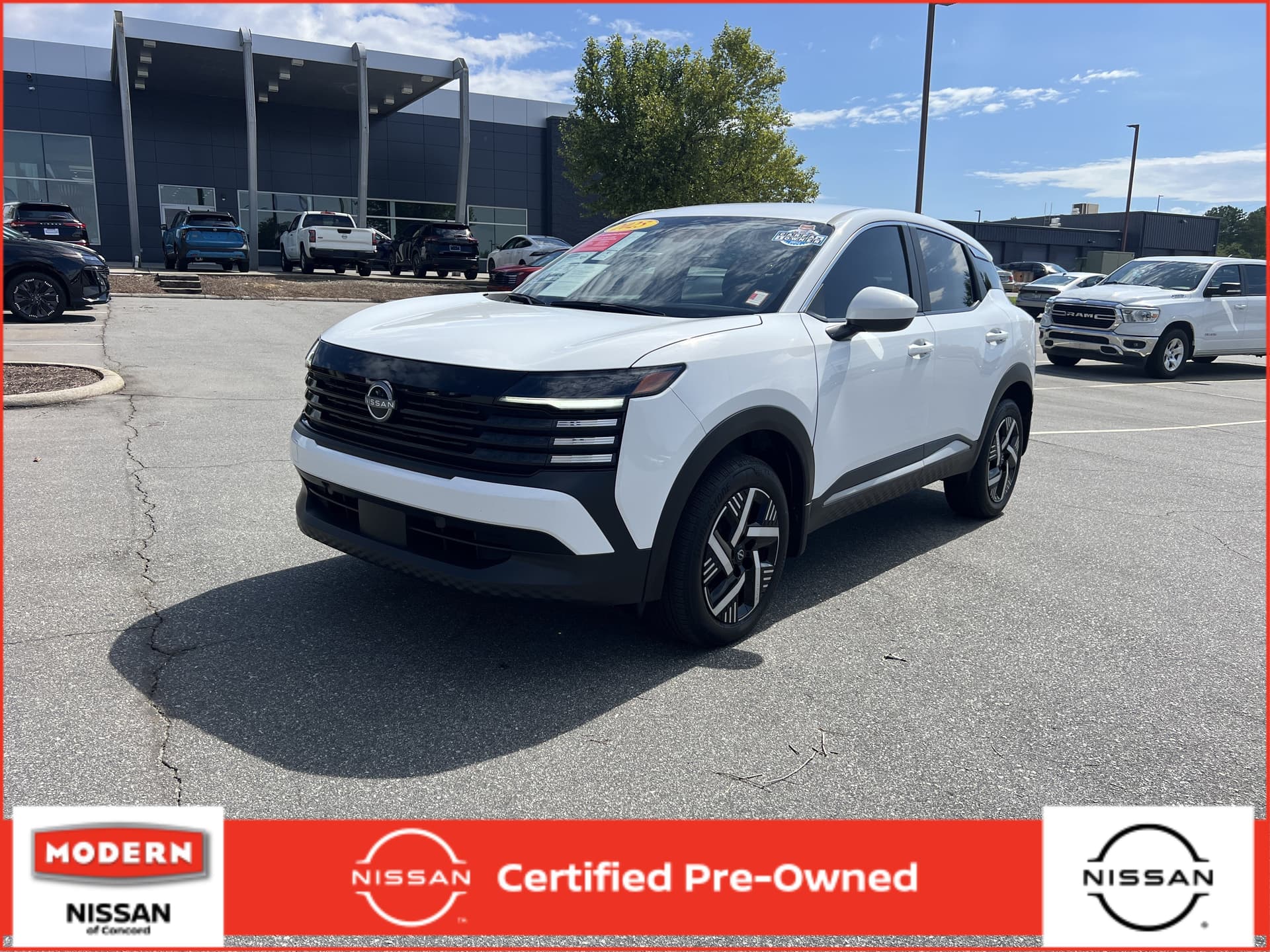 2025 Nissan Kicks SV — photo 1 of 26