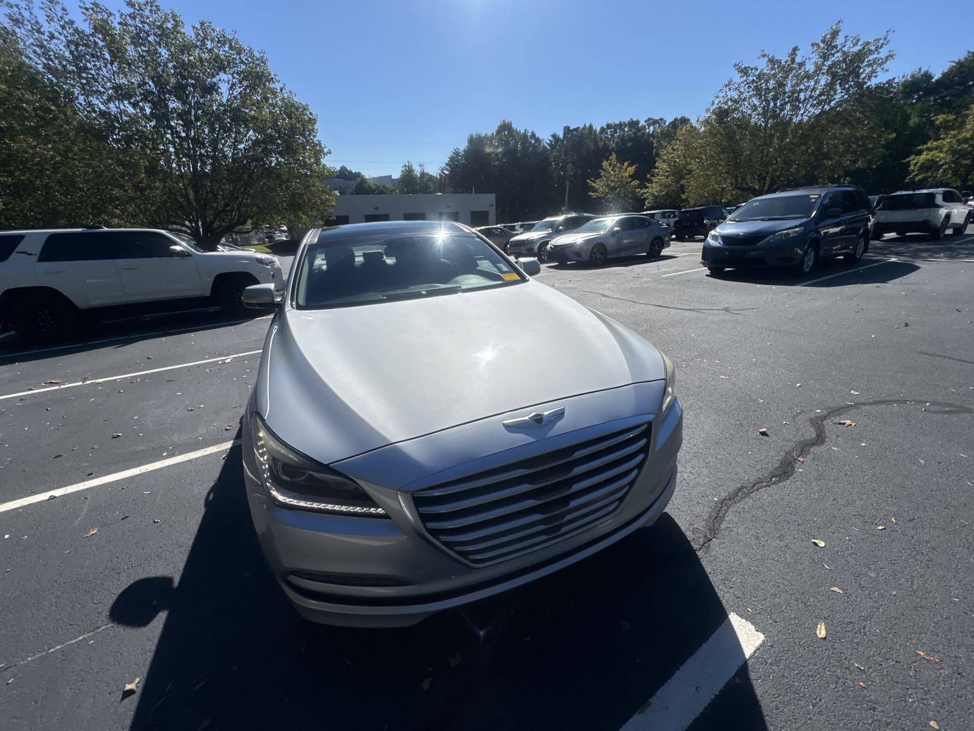 2016 Hyundai Genesis 3.8L — photo 1 of 25