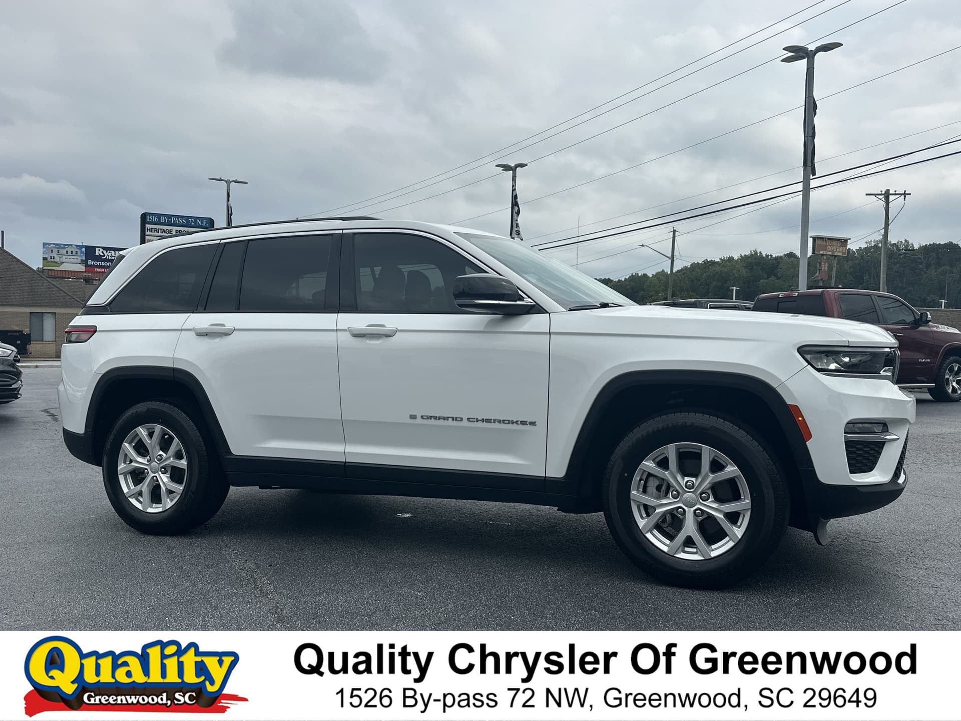 2023 Jeep Grand Cherokee Limited — photo 1 of 28