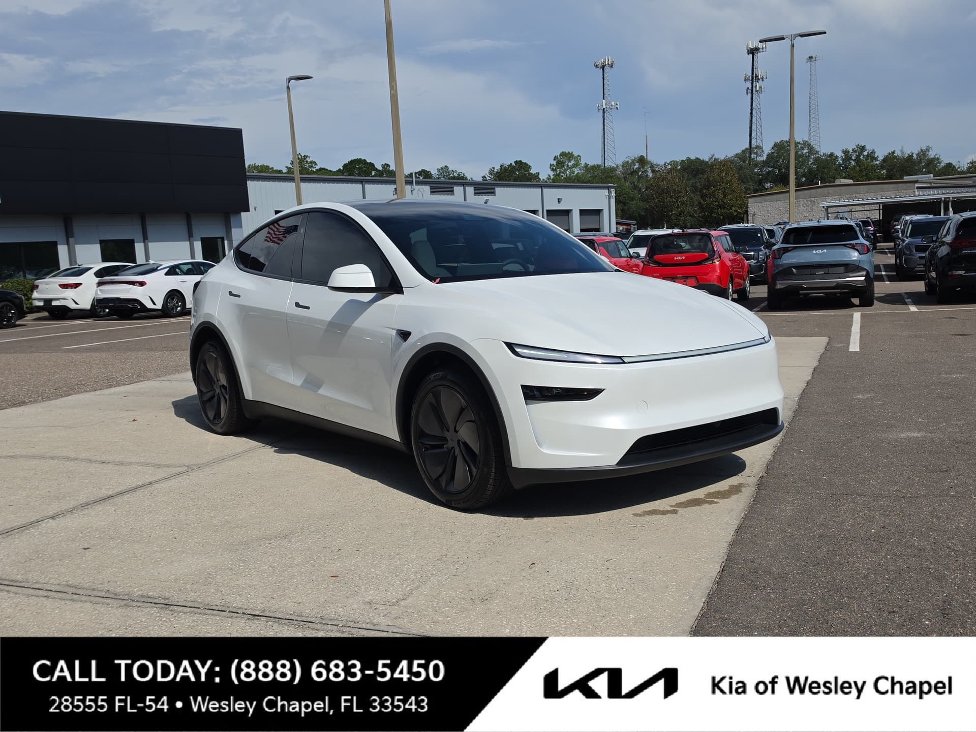 2026 Tesla Model Y Standard Range — photo 1 of 29