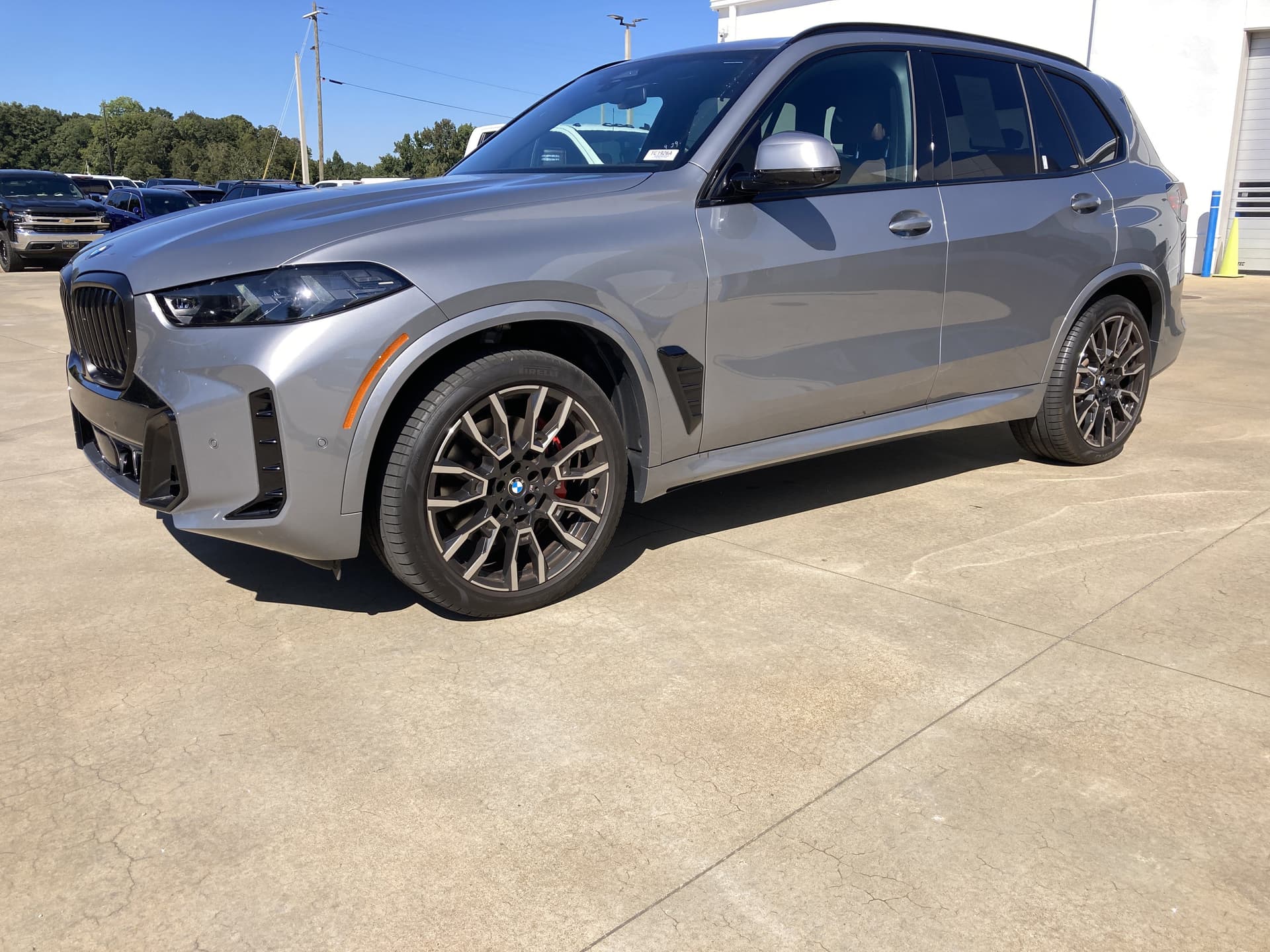 2026 BMW X5 xDrive40i — photo 1 of 4