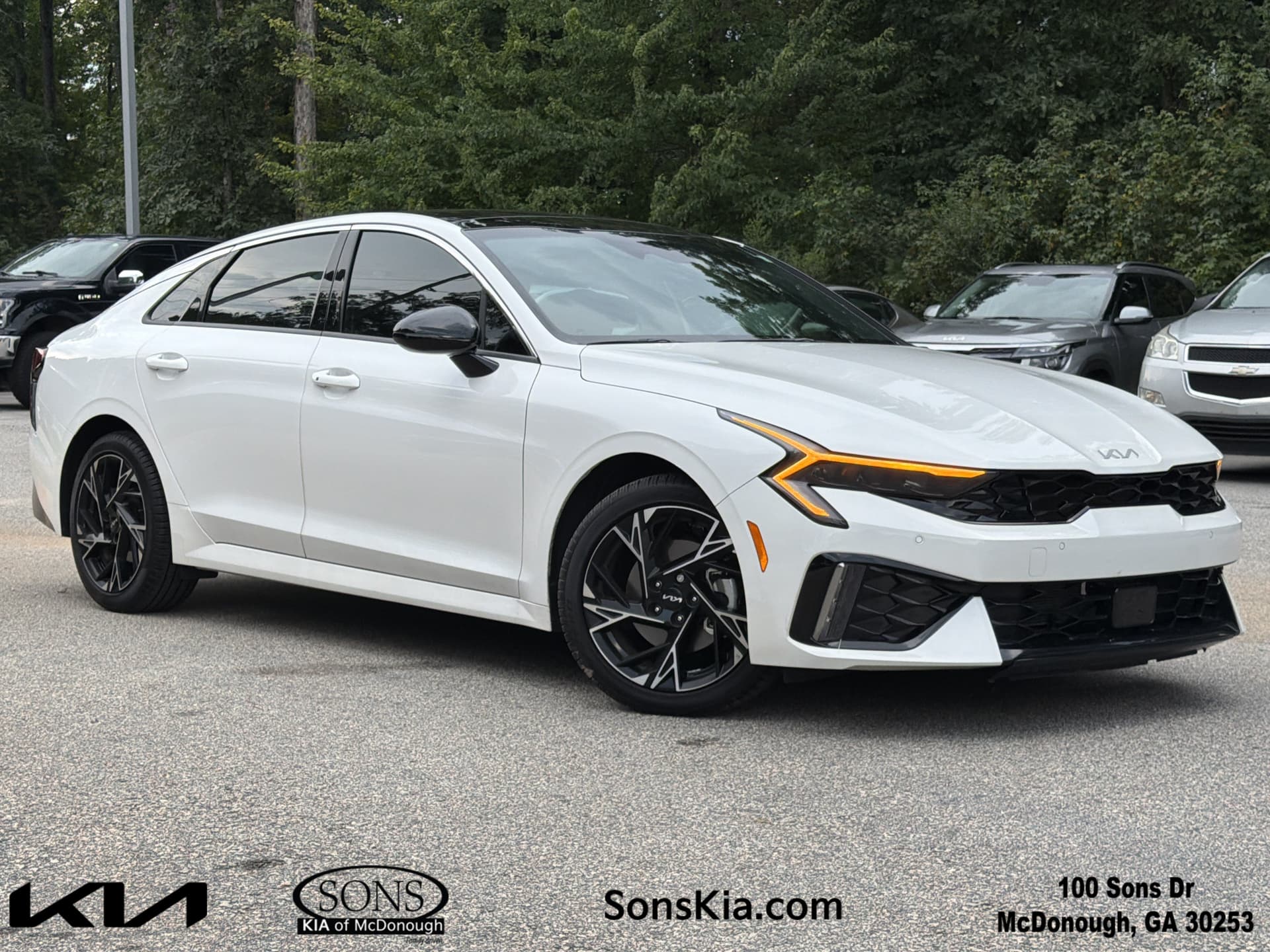 2025 Kia K5 GT-Line — photo 1 of 33