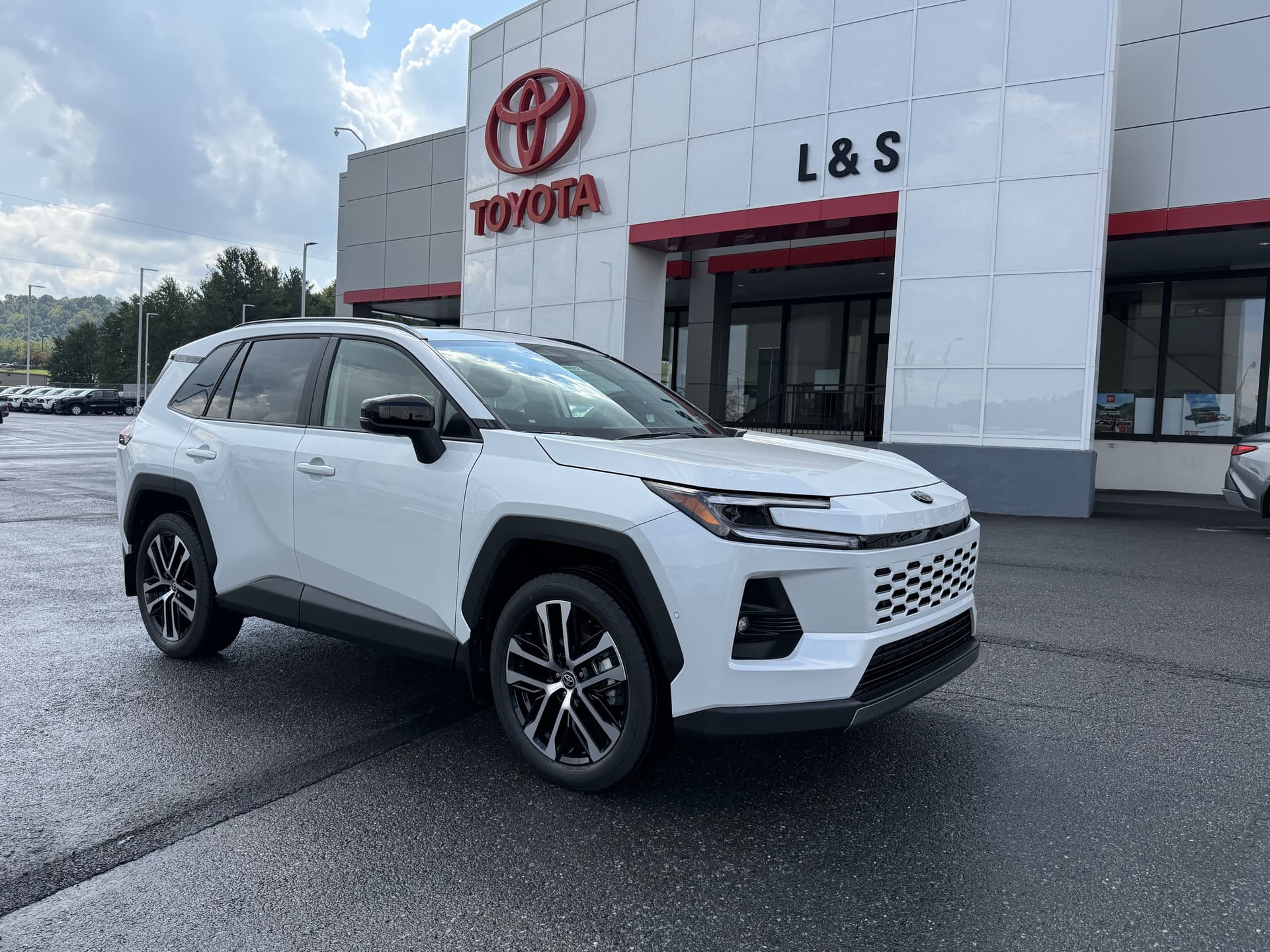 2026 Toyota RAV4 Limited — photo 1 of 33
