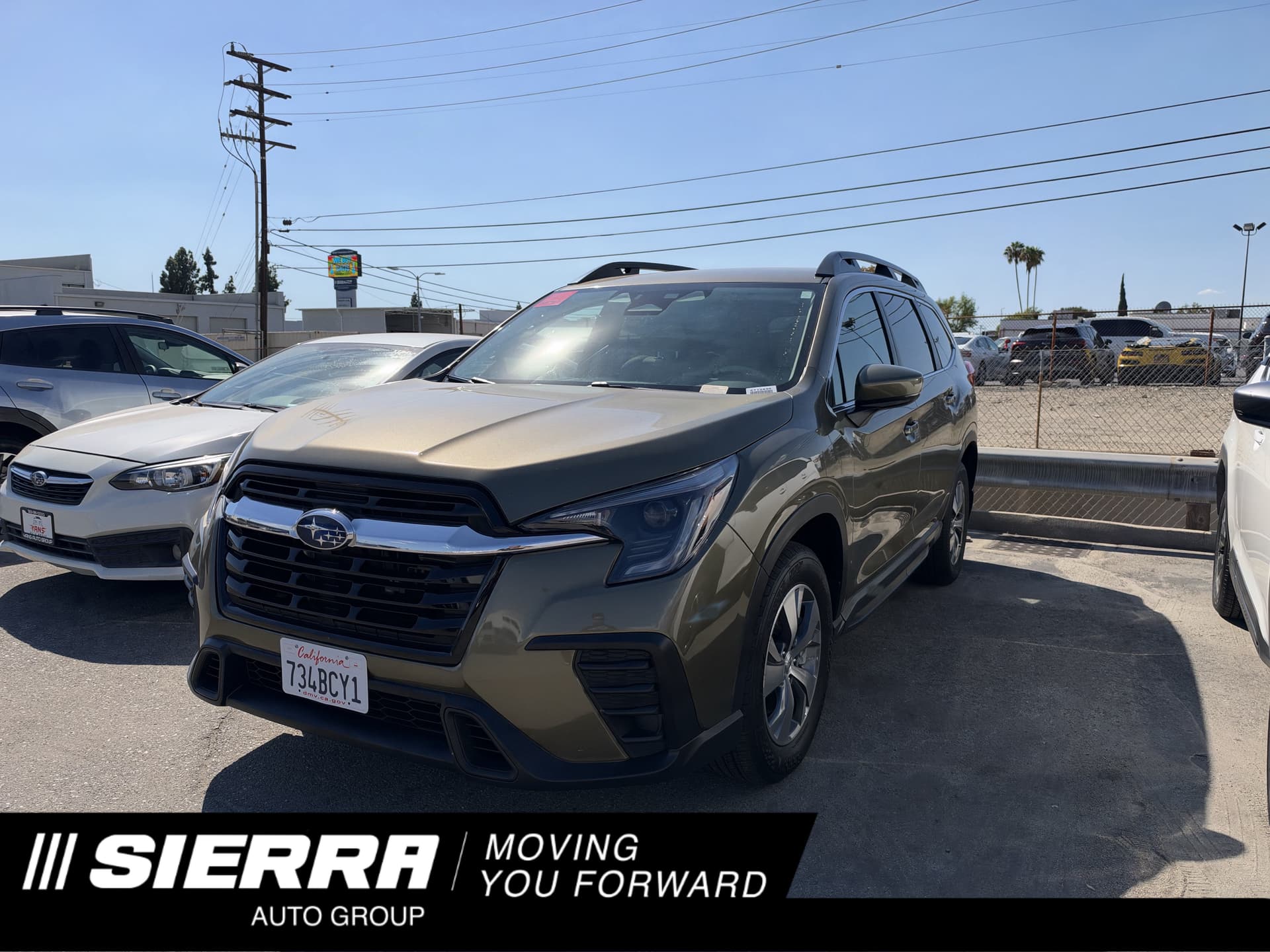 2024 Subaru Ascent Premium — photo 1 of 4