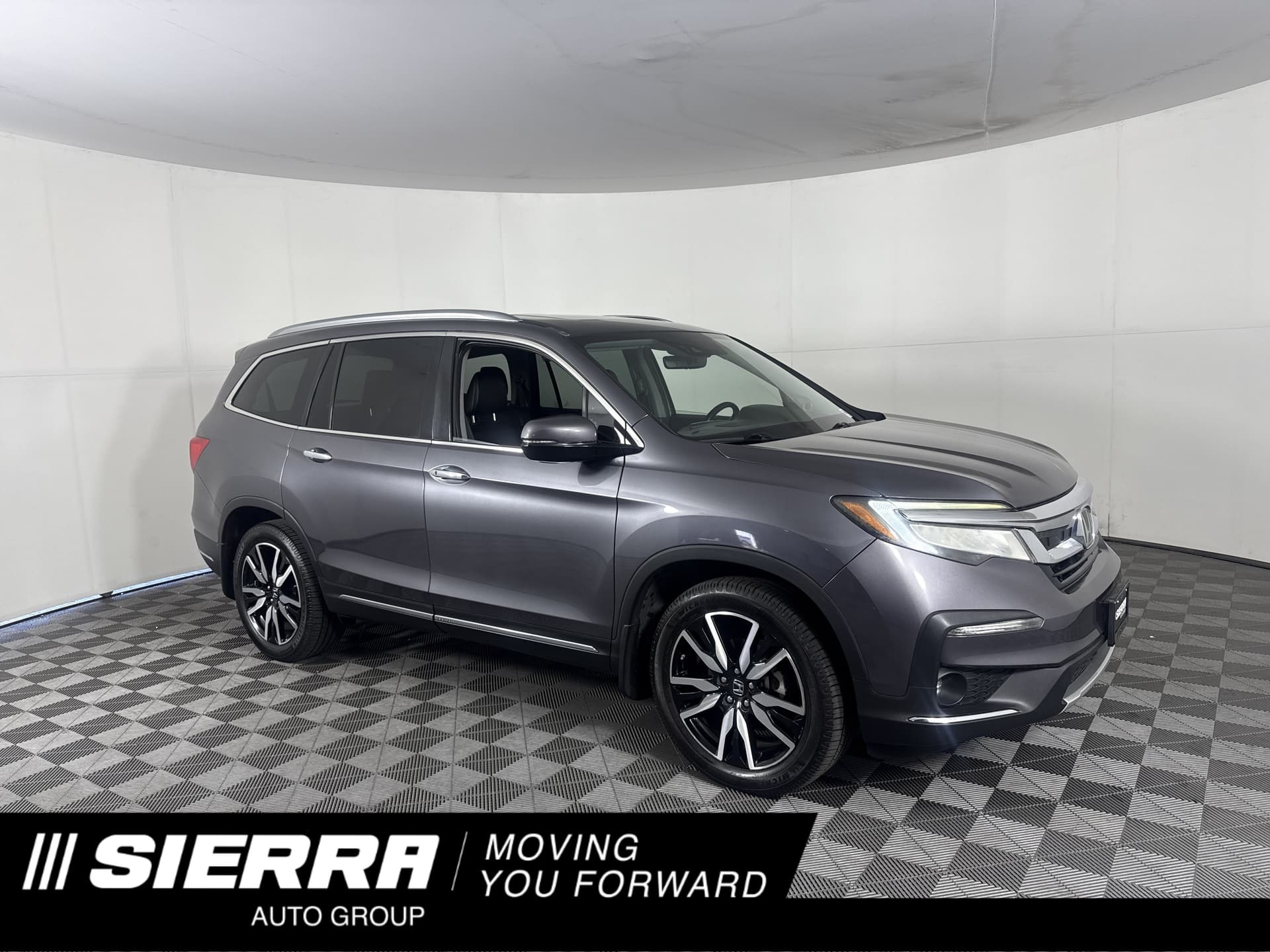 2019 Honda Pilot Elite — photo 1 of 38