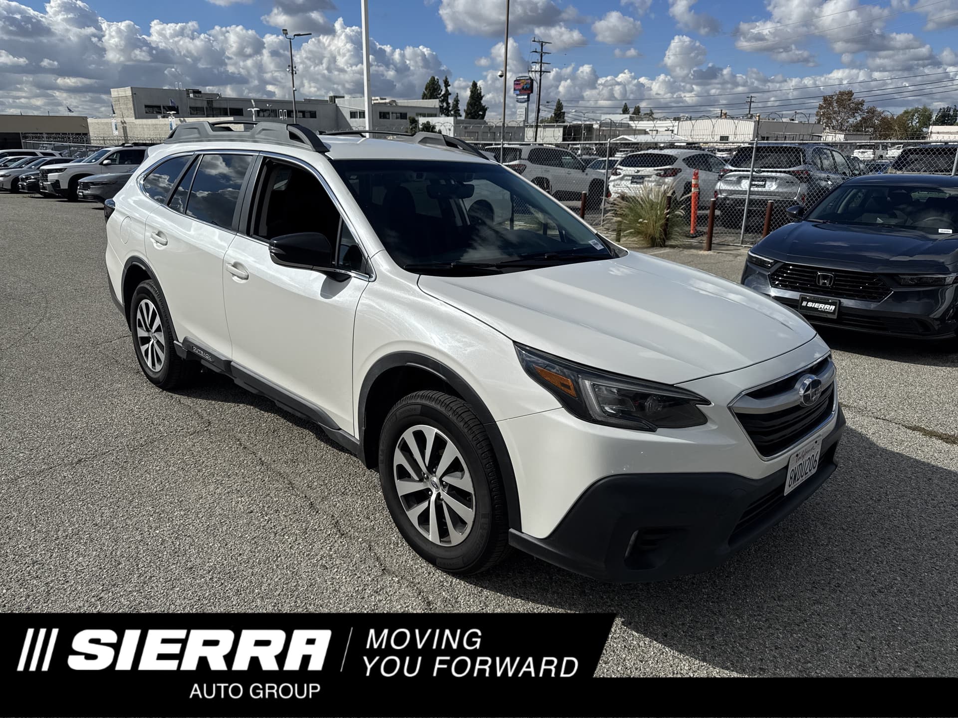 2021 Subaru Outback Base — photo 1 of 9