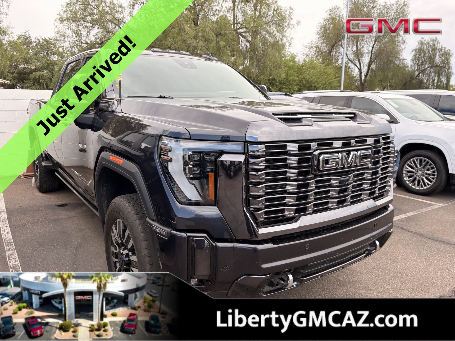 2024 GMC Sierra 2500HD Denali Ultimate — photo 1 of 19