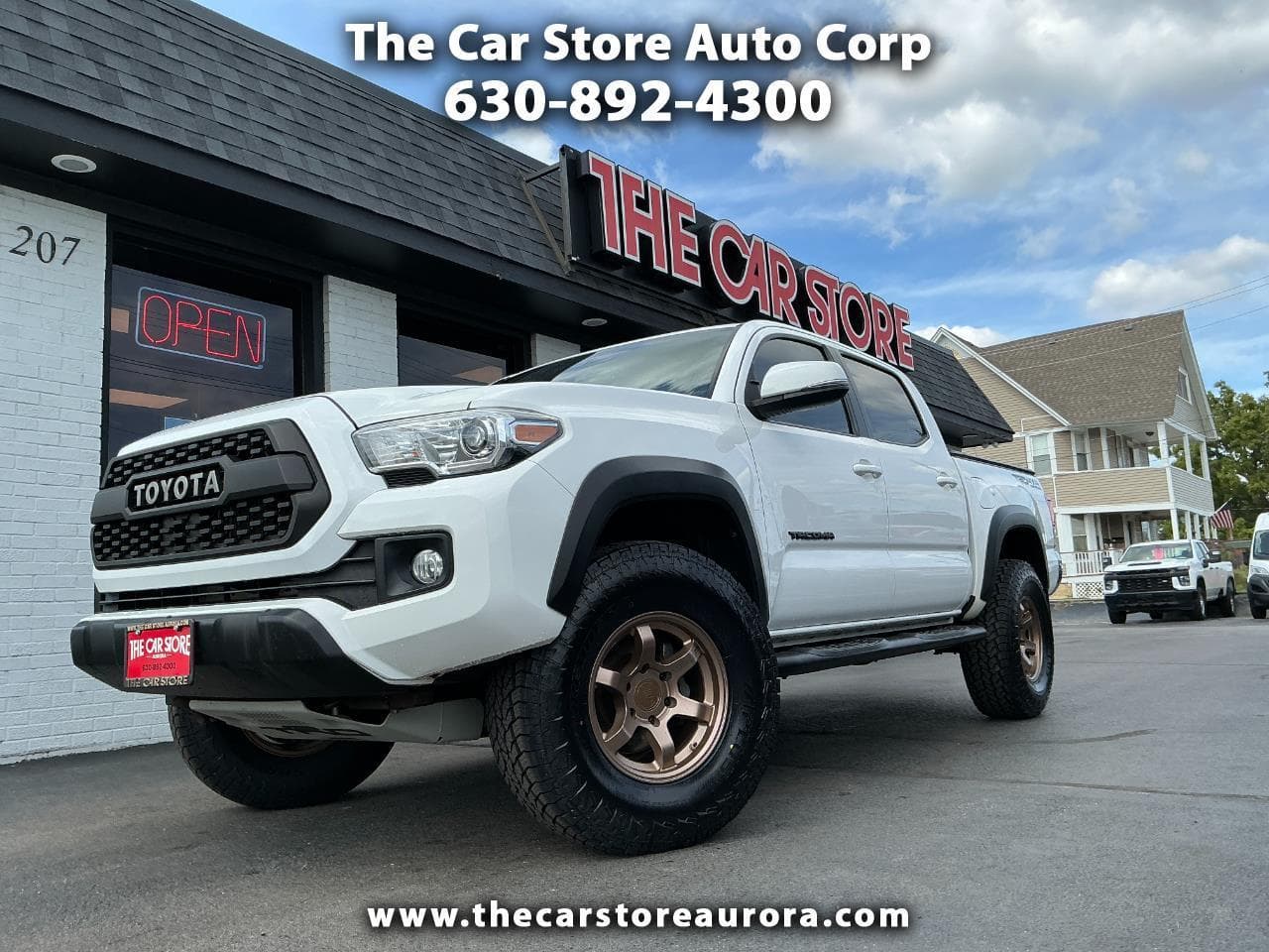 2016 Toyota Tacoma 4WD Double Cab V6 AT TRD Off Road (Natl) — photo 1 of 34
