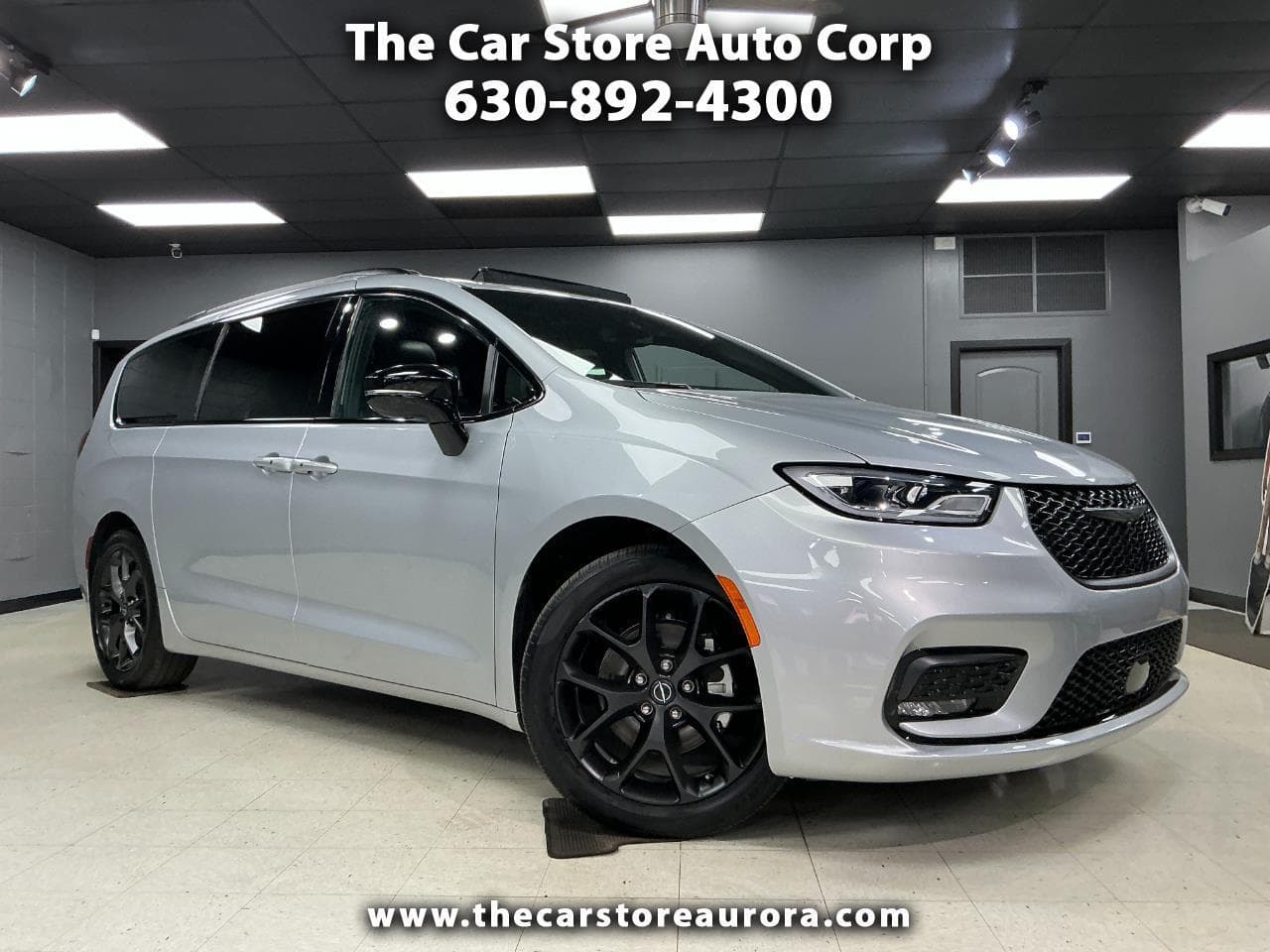 2026 Chrysler Pacifica Limited — photo 1 of 31