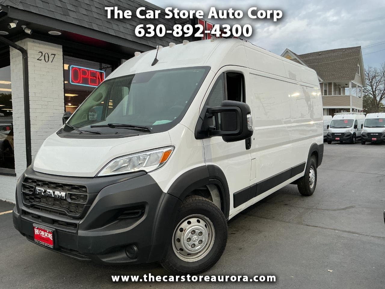 2023 RAM ProMaster Cargo Van Base — photo 1 of 28