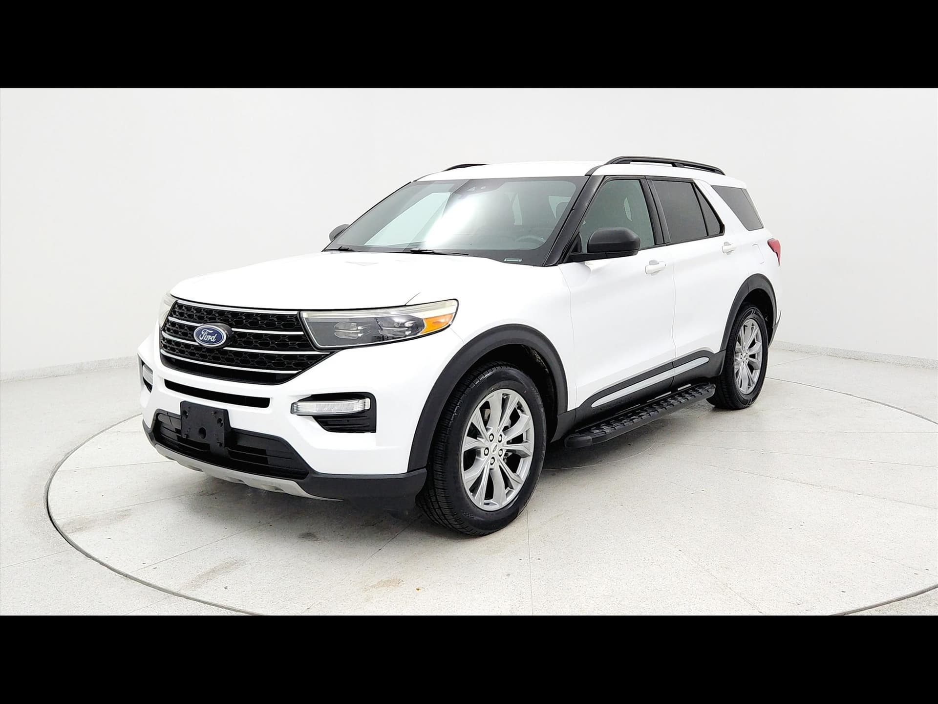 2020 Ford Explorer XLT 4D Sport Utility — photo 1 of 55
