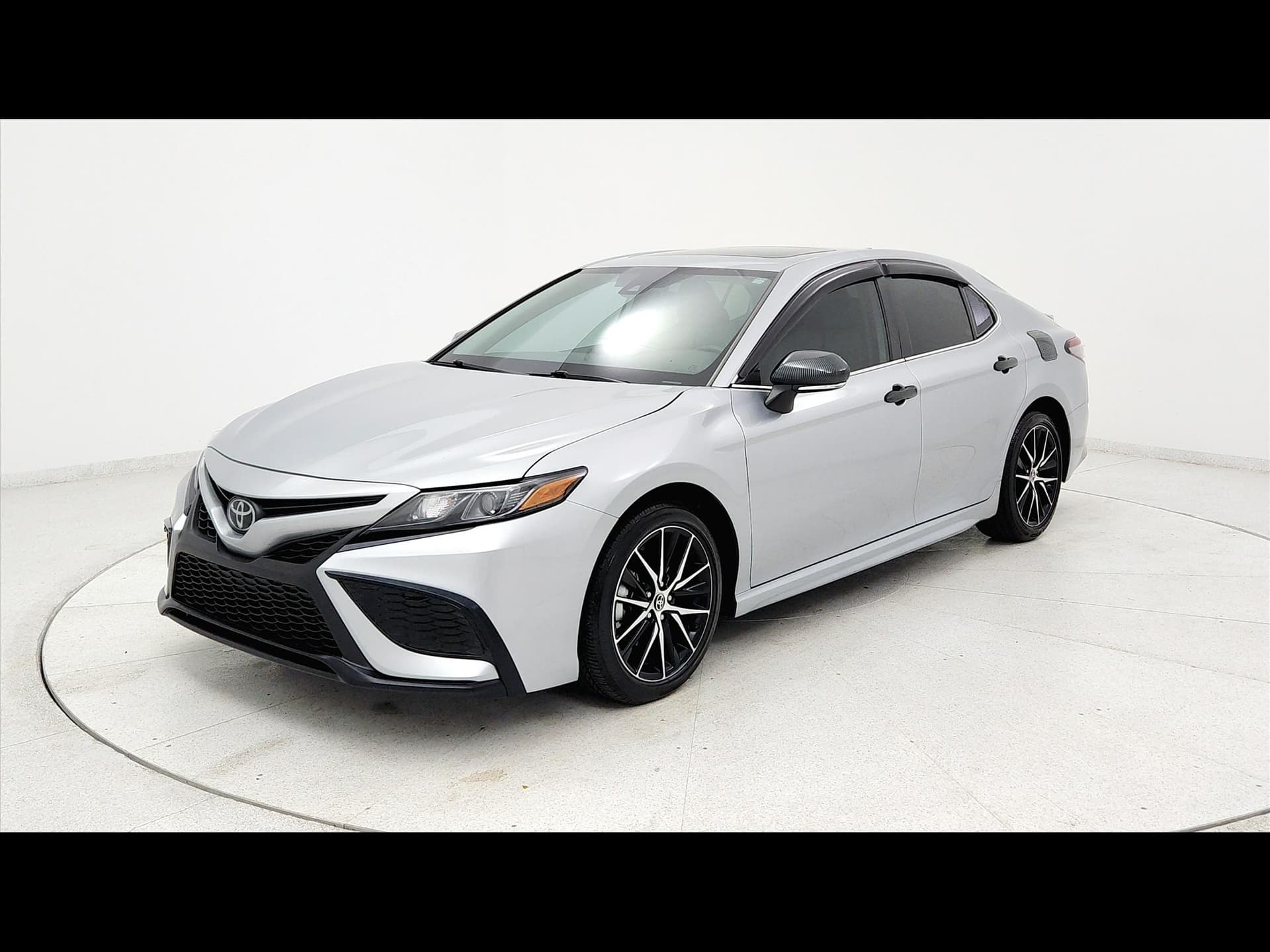 2023 Toyota Camry SE 4D Sedan — photo 1 of 53
