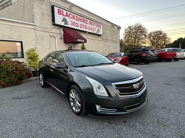 2017 Cadillac XTS Luxury — photo 1 of 26