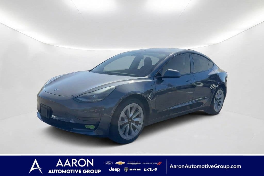 2022 Tesla Model 3 Base — photo 1 of 22