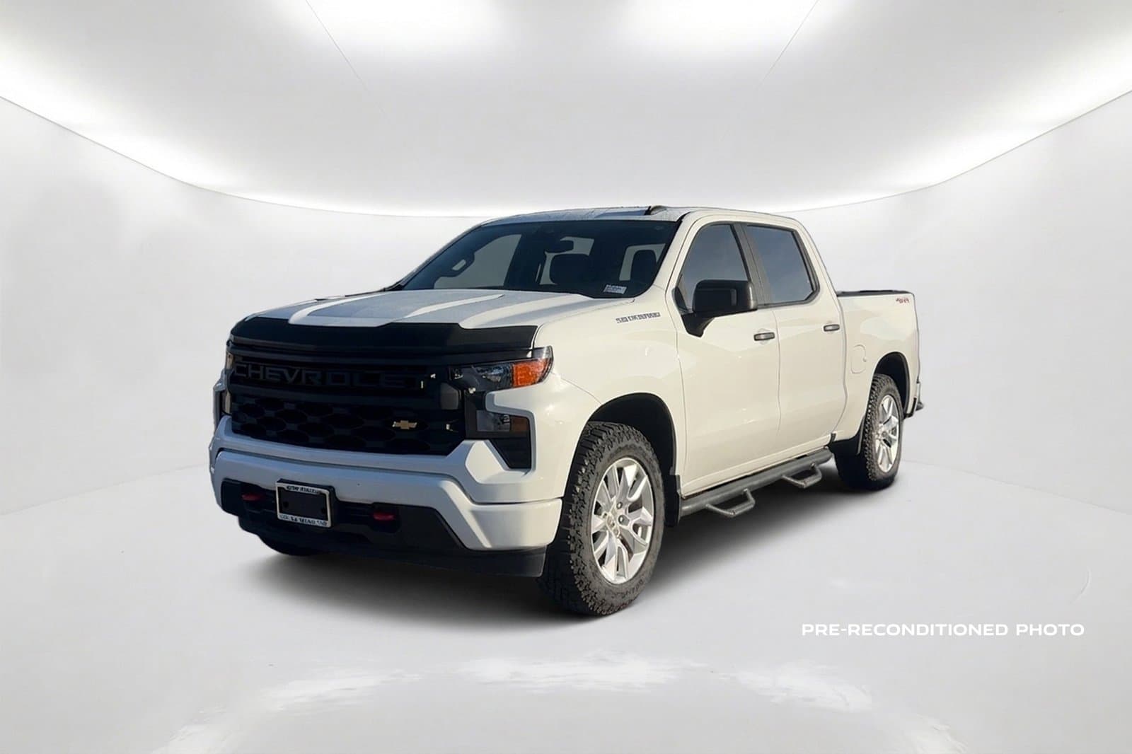 2022 Chevrolet Silverado 1500 Custom — photo 1 of 22
