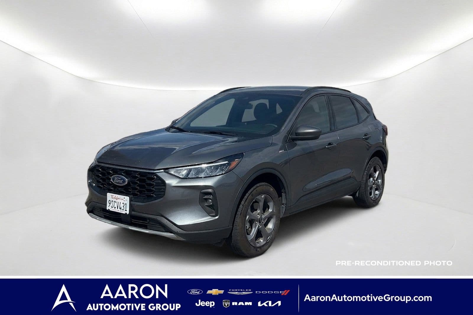 2025 Ford Escape ST-Line Select — photo 1 of 22