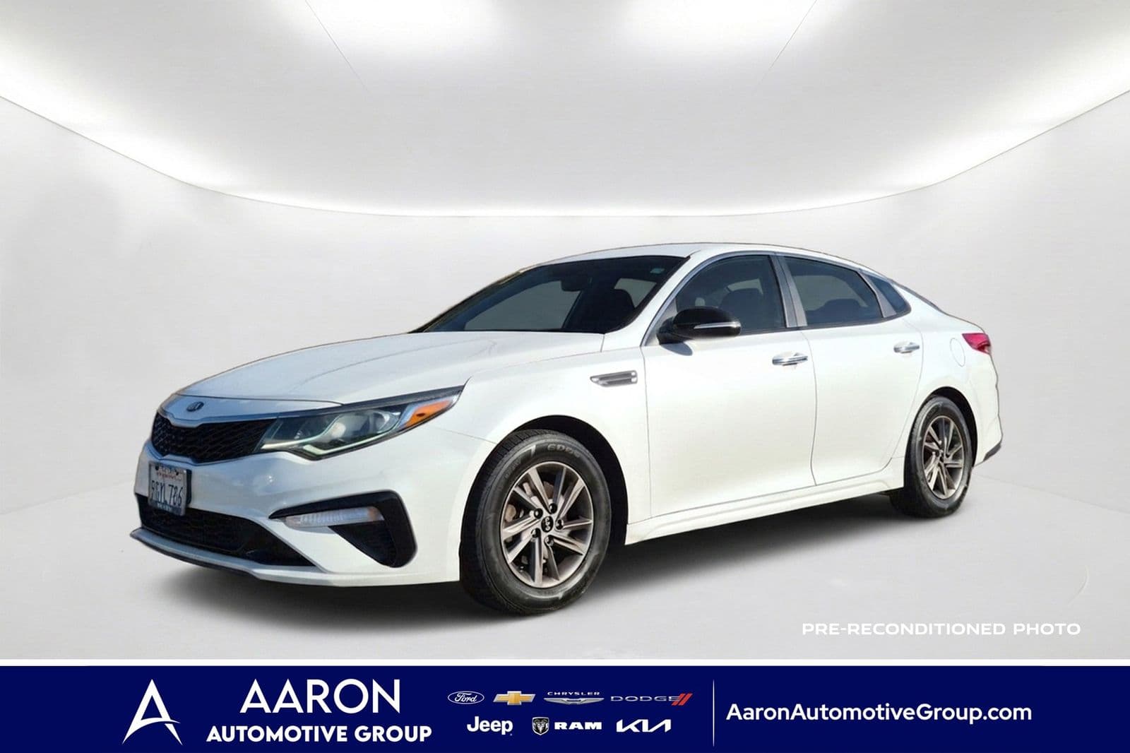 2020 Kia Optima LX — photo 1 of 22