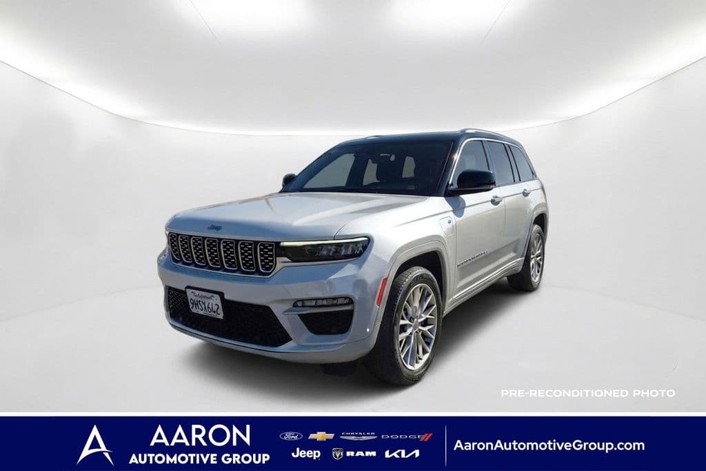 2023 Jeep Grand Cherokee Summit 4xe — photo 1 of 22