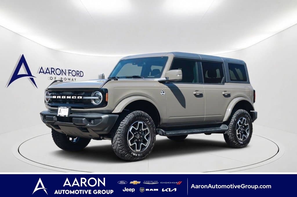 2025 Ford Bronco Outer Banks — photo 1 of 43