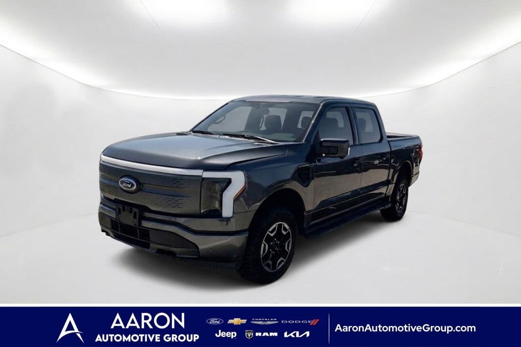 2022 Ford F-150 Lightning XLT — photo 1 of 23